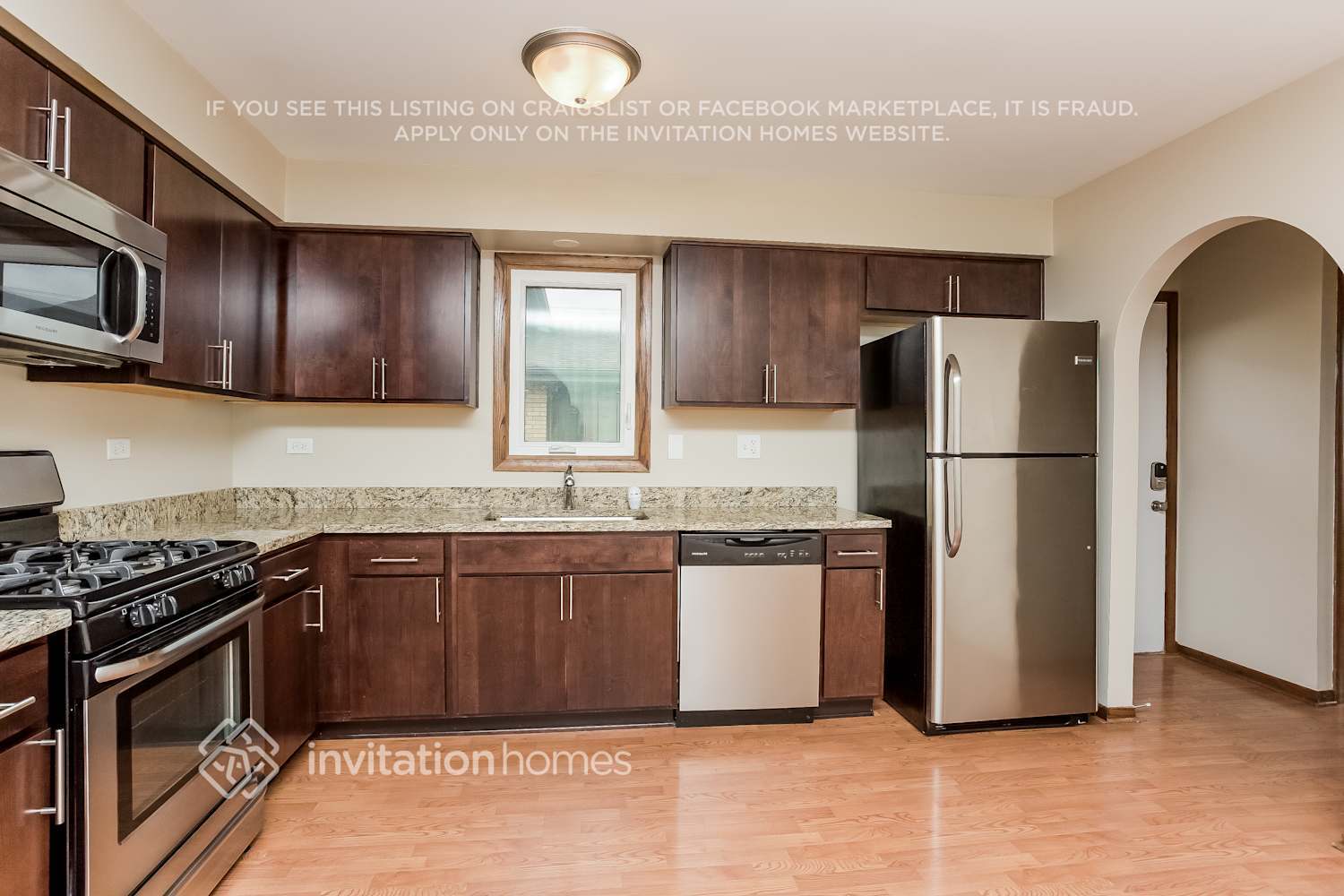 Building Photo - 8308 S 77th Ct