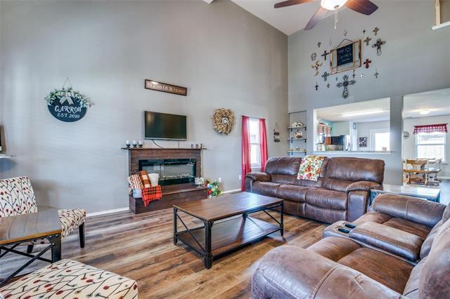 Building Photo - 414 Plum Dr