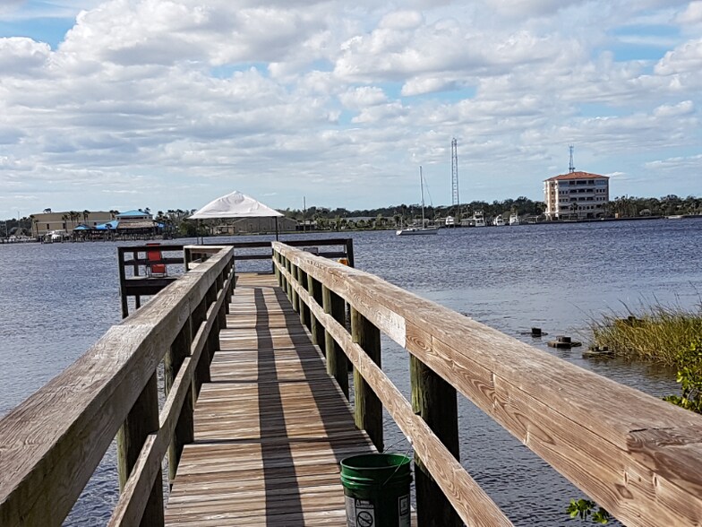 Building Photo - 245 N Halifax Ave