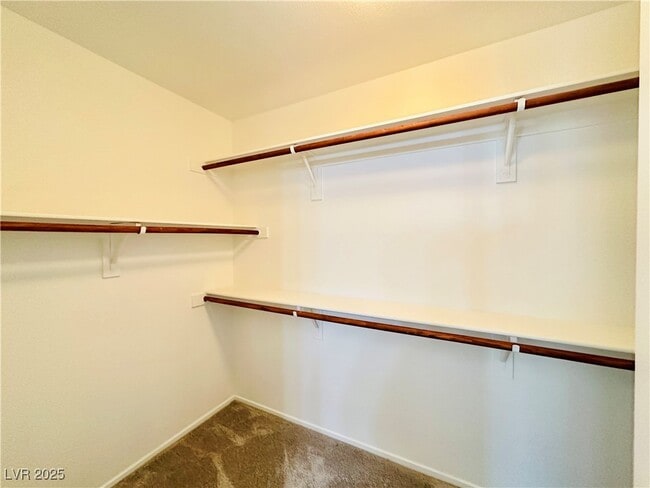 Building Photo - 5054 Benezette Ct