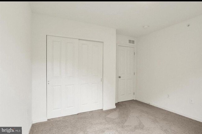 Building Photo - 369 Weatherstone Dr