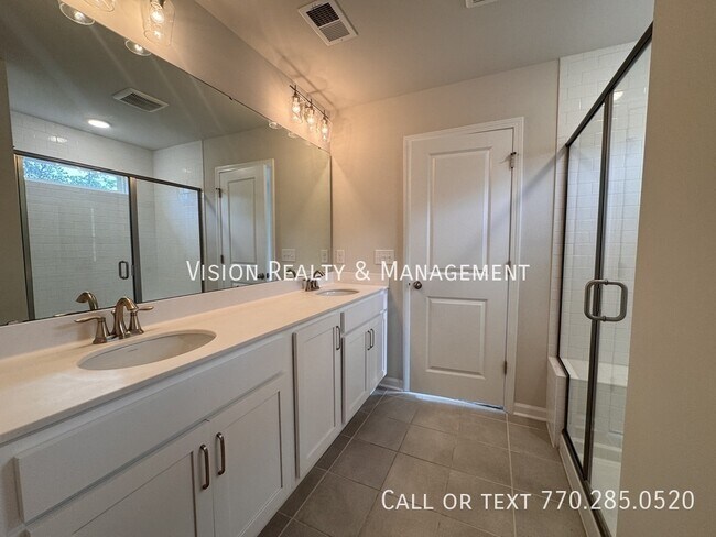 Building Photo - 141 Winding River Dr