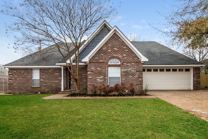 Primary Photo - 10149 Phillips Dr