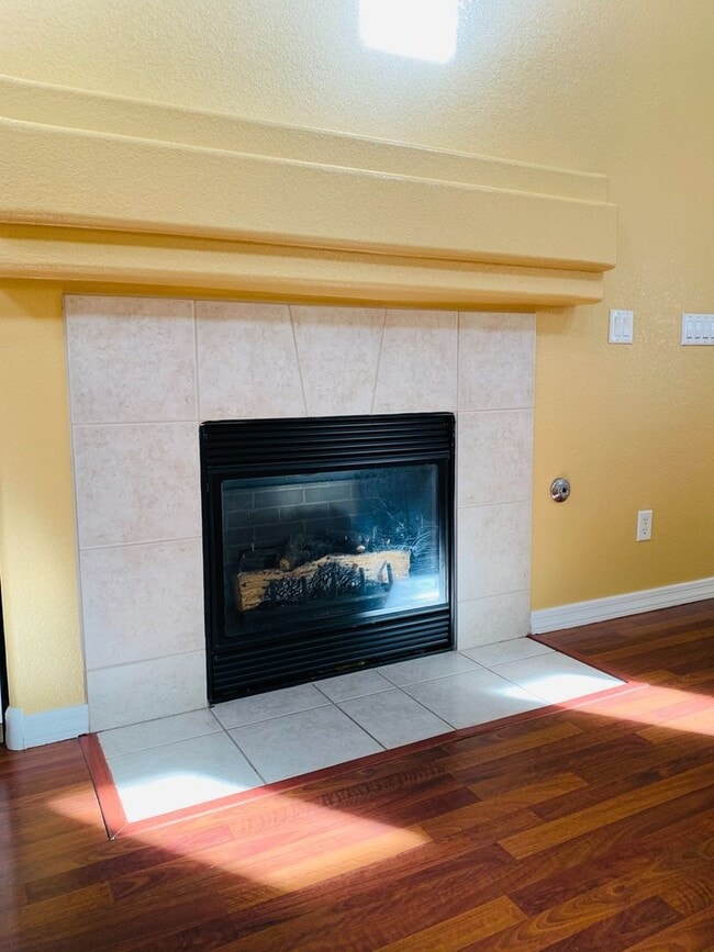 Building Photo - Beautiful Home In Rancho Sahuarita Located...