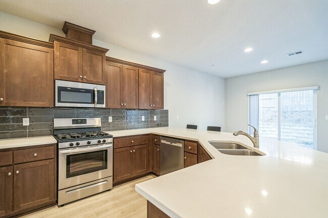 Building Photo - 9745 SW 171st Ave