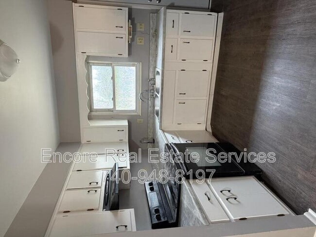 Building Photo - 1324 Fenceway Dr