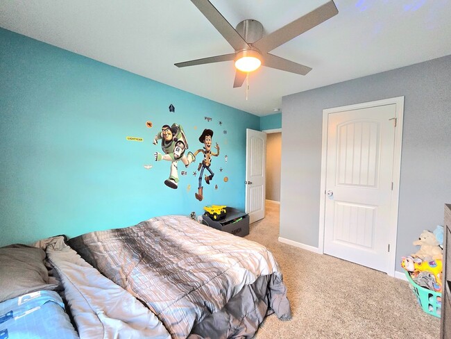 Building Photo - 1718 Smalls Dr