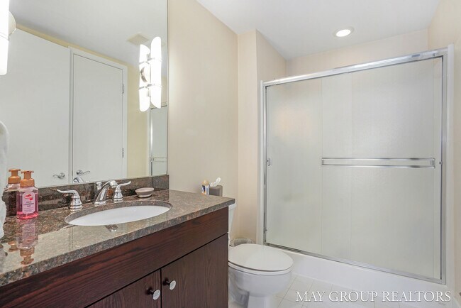 Building Photo - 335 Bridge St NW