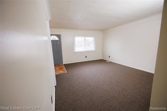 Building Photo - 14960 Alberta Ave