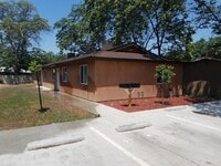 Building Photo - 643 R St