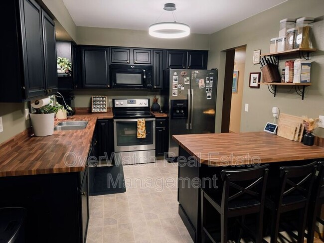 Building Photo - 9532 Dundas Cir