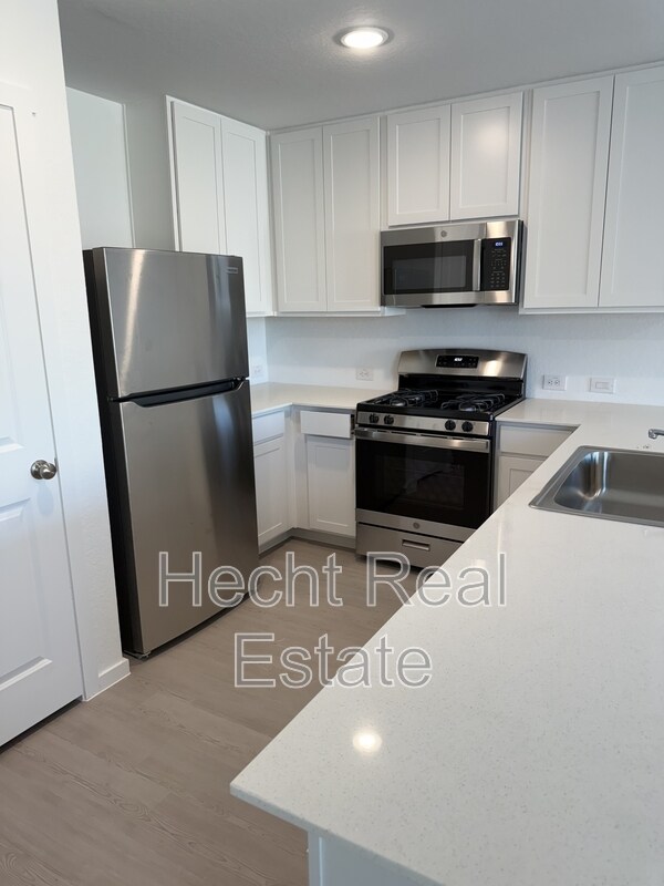 Building Photo - 1518 Tiptop Mdw