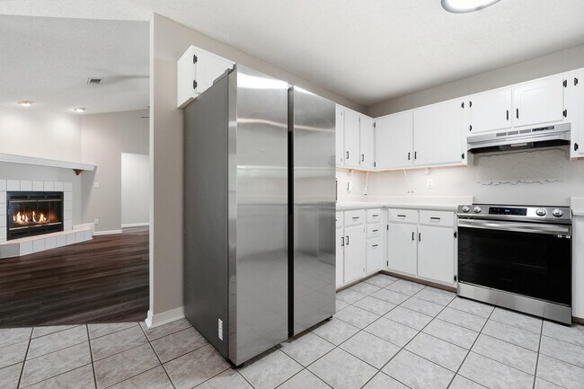 Building Photo - 91 Cedar Beach Cove