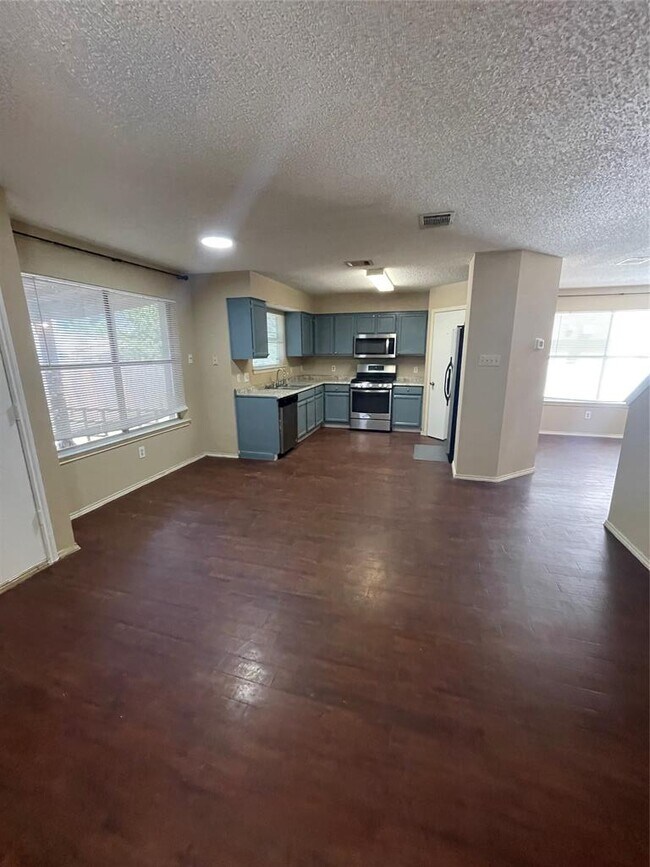 Building Photo - 13912 Conner Downs Dr