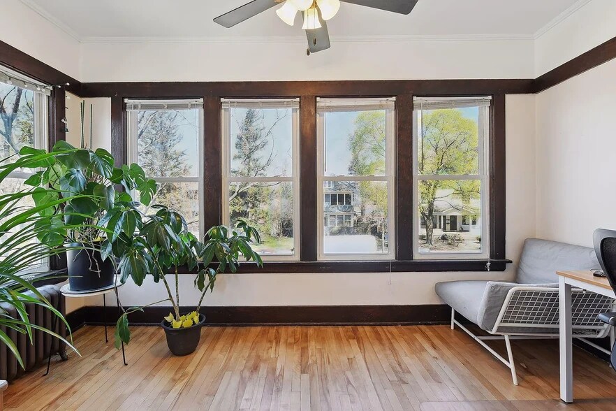 Sunroom - 1612 Van Buren Ave