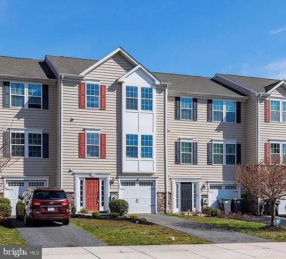 Building Photo - 371 Latrobe Dr