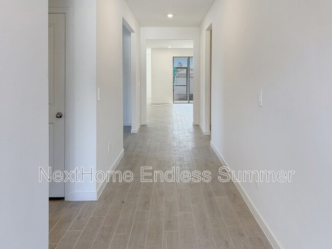 Building Photo - 12719 Senbay Ct