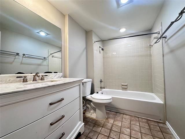 Building Photo - 3342 Brook Glen Dr