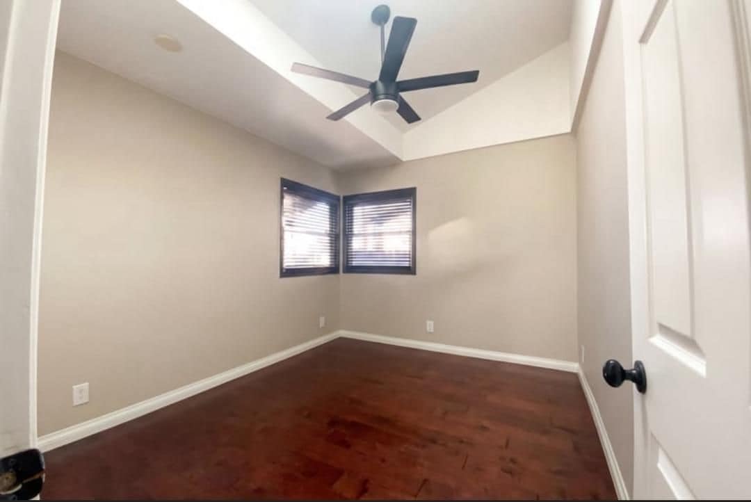 Building Photo - 2541 Haller St