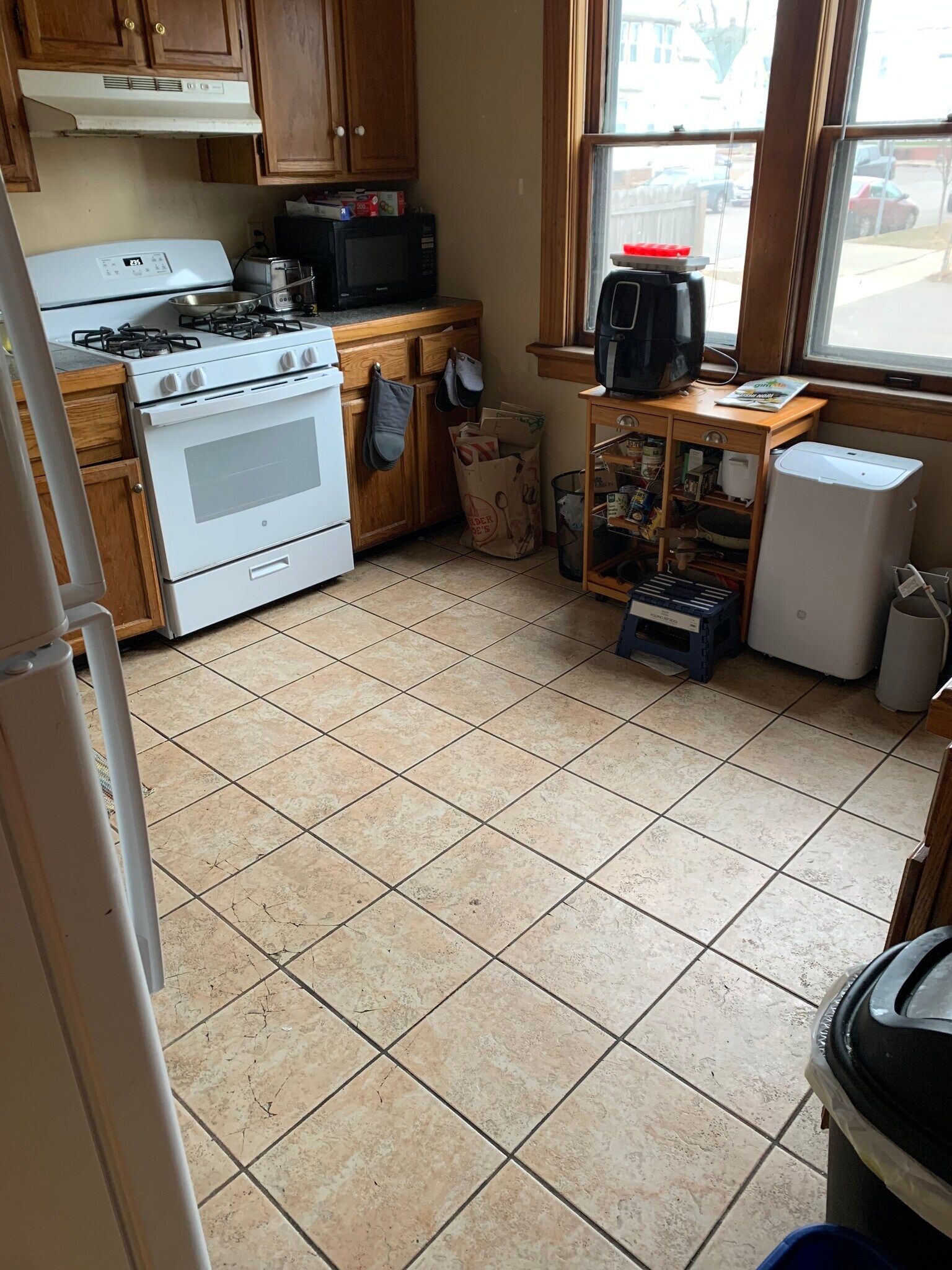 Building Photo - 1628 Dayton Ave