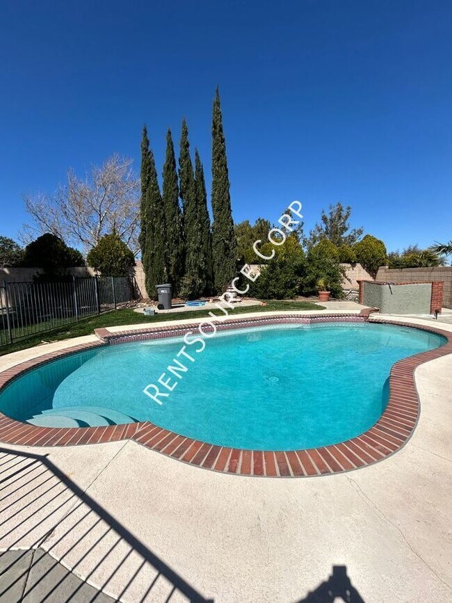 Building Photo - 4663 Cocina Ln
