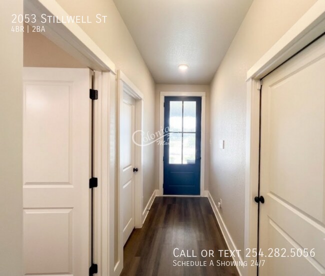 Building Photo - 2053 Stillwell St