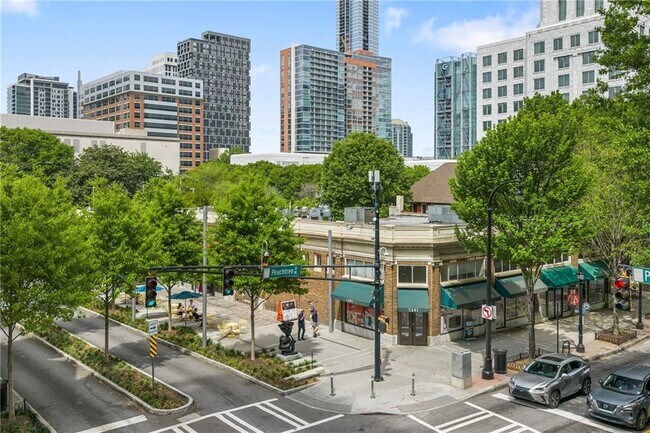 Building Photo - 81 Peachtree Pl NE