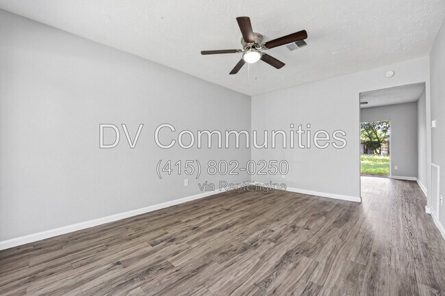 Building Photo - 15331 Campden Hill Rd