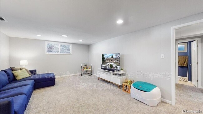 Building Photo - 12098 W Virginia Dr