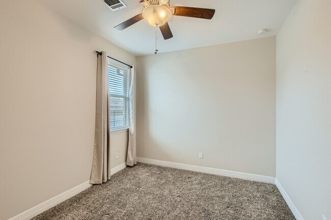 Building Photo - 764 Bonnet Blvd