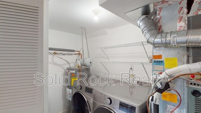 Building Photo - 7284 Sioux Cir S