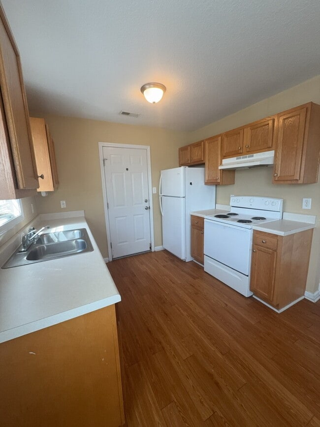 Building Photo - 206 Angus Ln