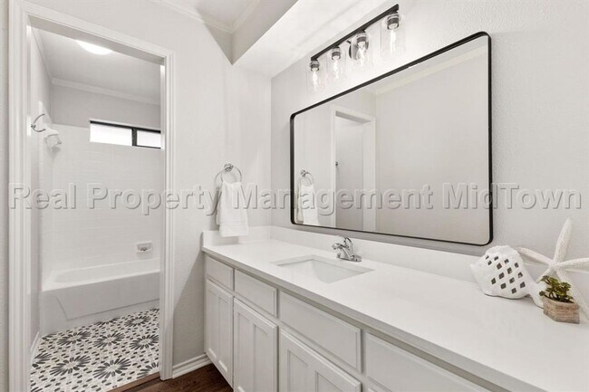 Building Photo - 5104 Andalusia Trail