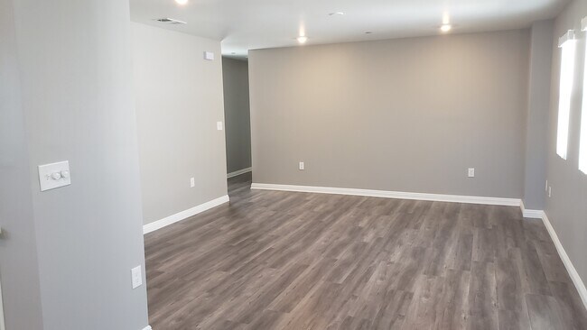 Building Photo - 2057 W Florence Ave