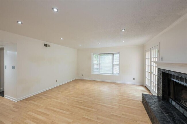 Building Photo - 9070 Cobbler Ct