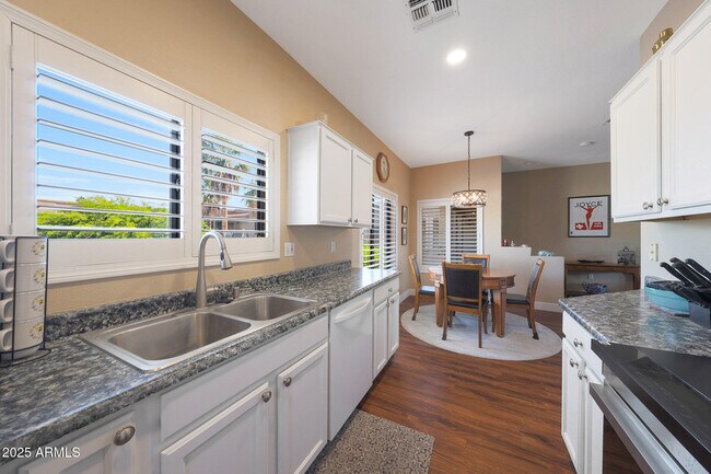 Building Photo - 13804 N Saguaro Blvd