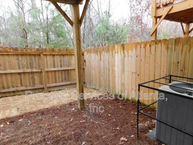 Building Photo - 887 Society Cir