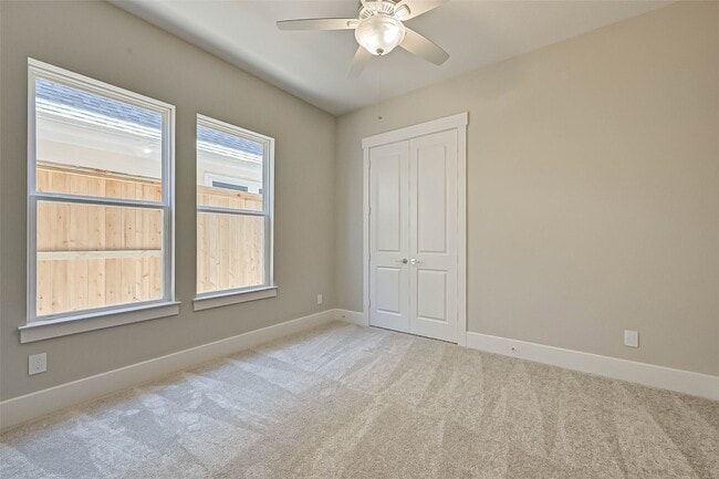 Building Photo - 67 Thorpe Ln