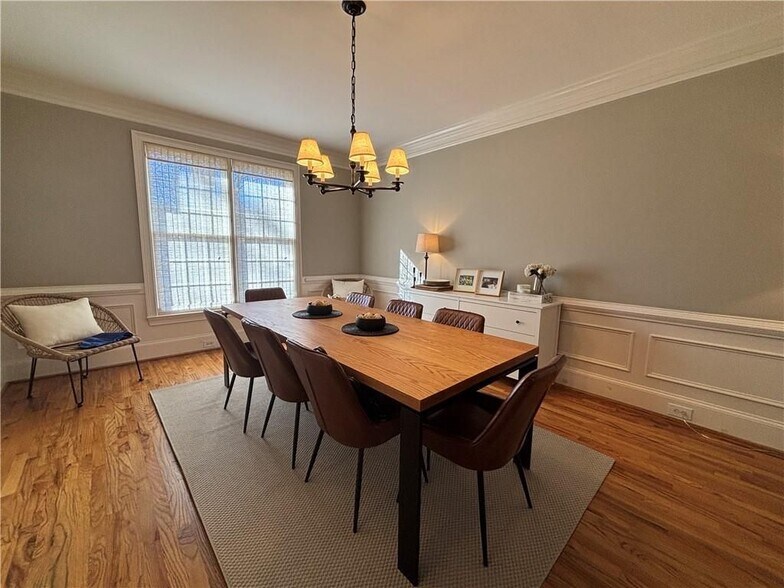 Building Photo - 1120 Landings Overlook