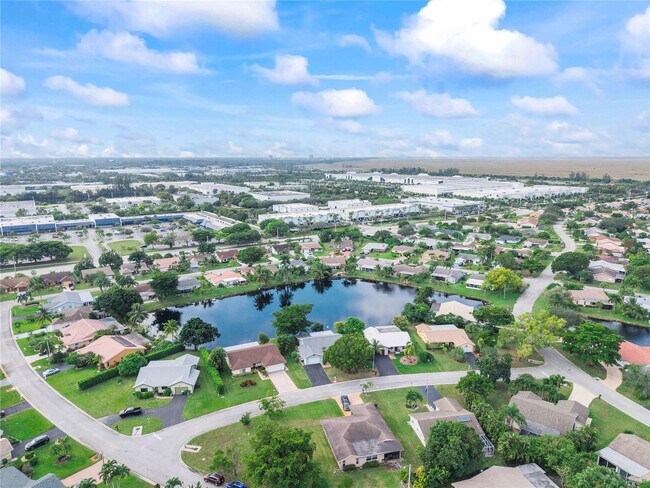 Building Photo - 10120 NW 71st St