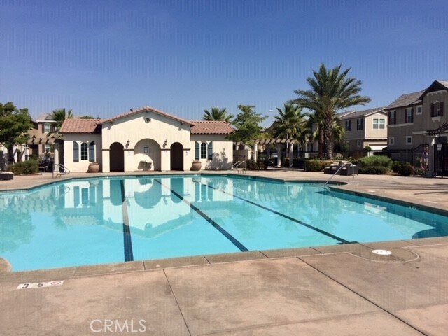 Building Photo - 6105 Rosewood Way