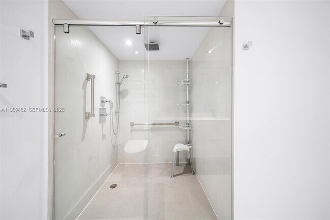 Building Photo - 201 Crandon Blvd