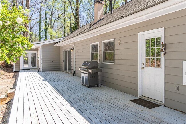 Building Photo - 4571 Huntridge Dr