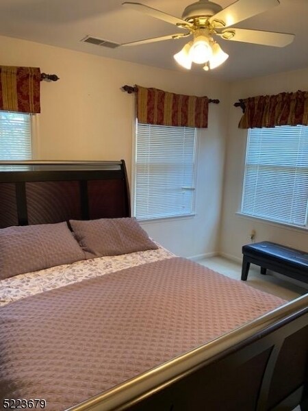 Building Photo - 29 Phillip Dr