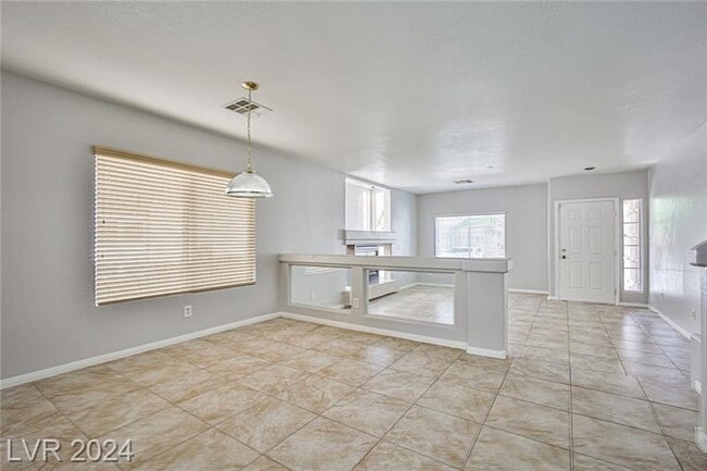 Building Photo - 6586 W Camero Ave