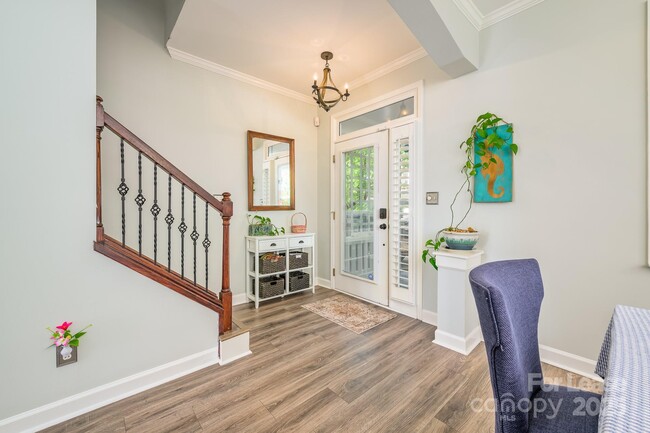 Building Photo - 18524 Mizzenmast Ave