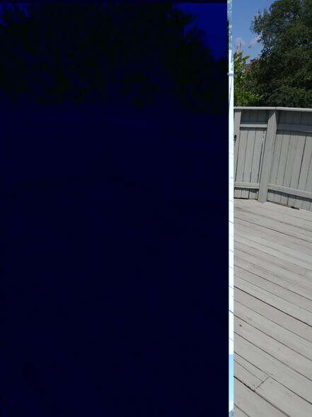 Private Deck - 5517 Claybourne St