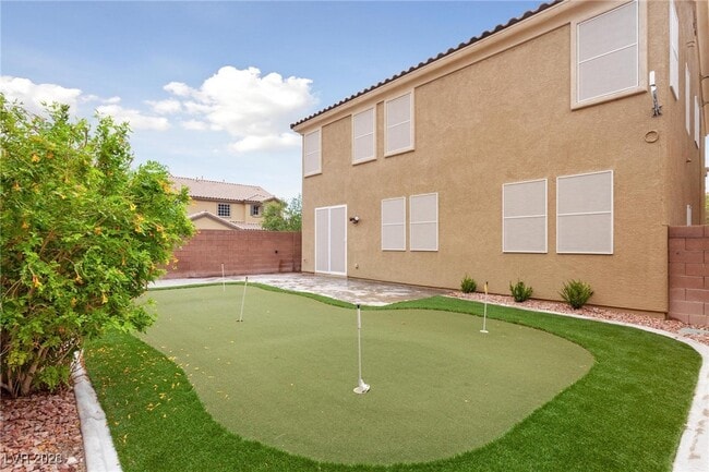 Building Photo - 802 Warwick Castle Dr