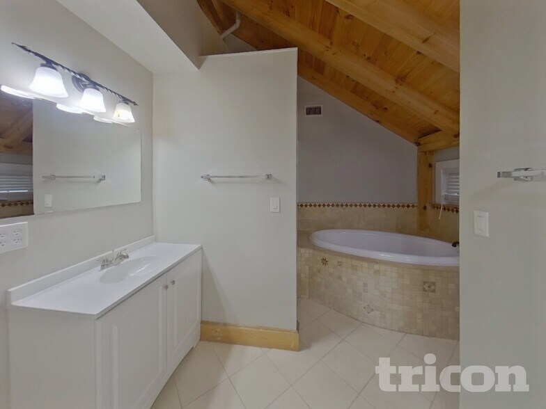 Building Photo - 3312 Carson Oaks Ln