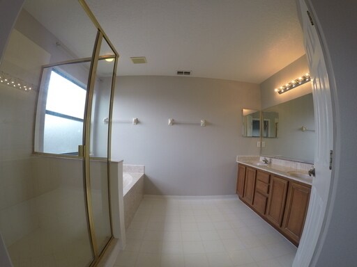 Building Photo - Waterford Chase: Pool Home! 6 Bedroom + loft, 4 Bath, 2 Car Garage